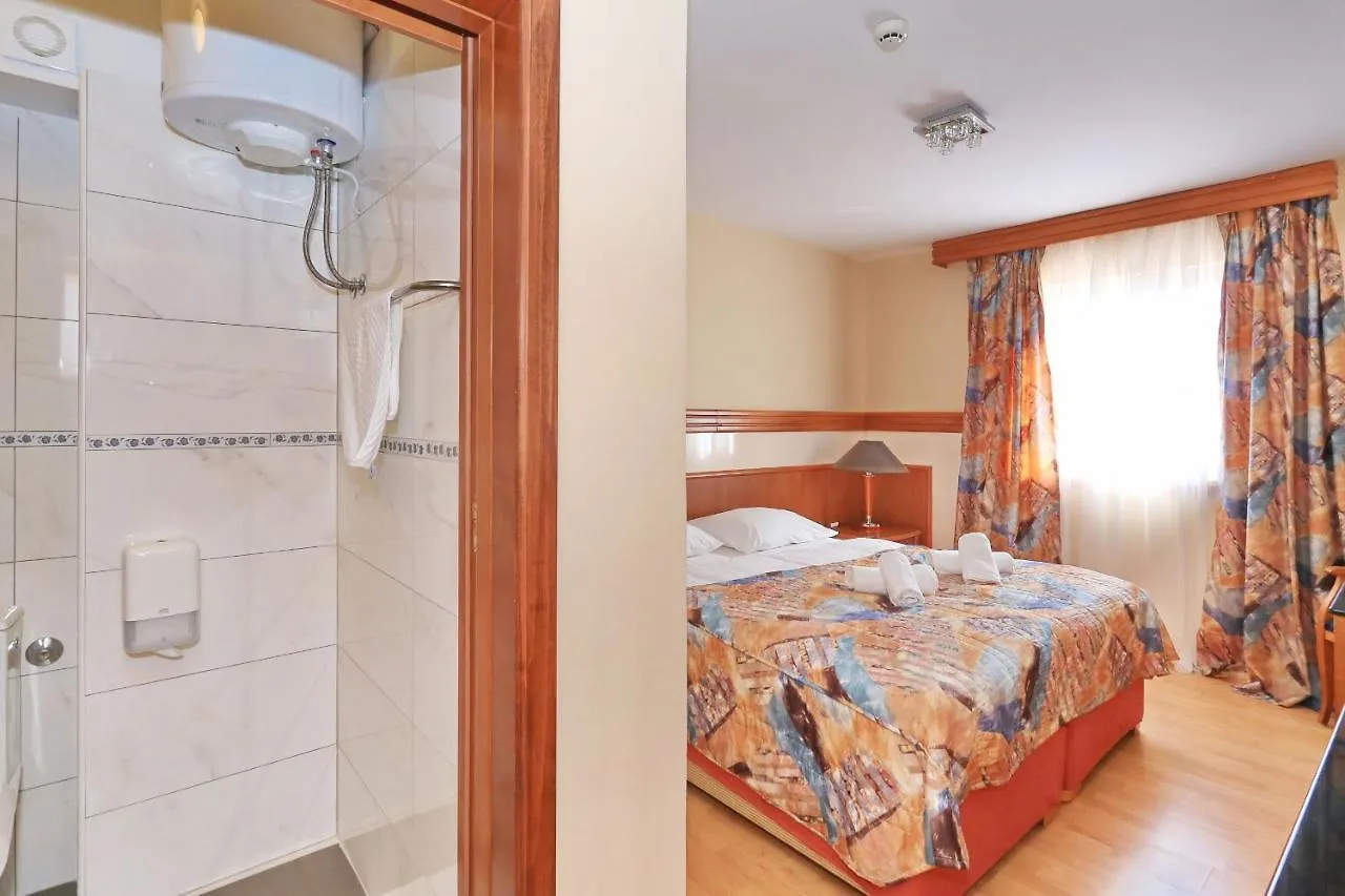 Guest house Villa Tade Debeljak