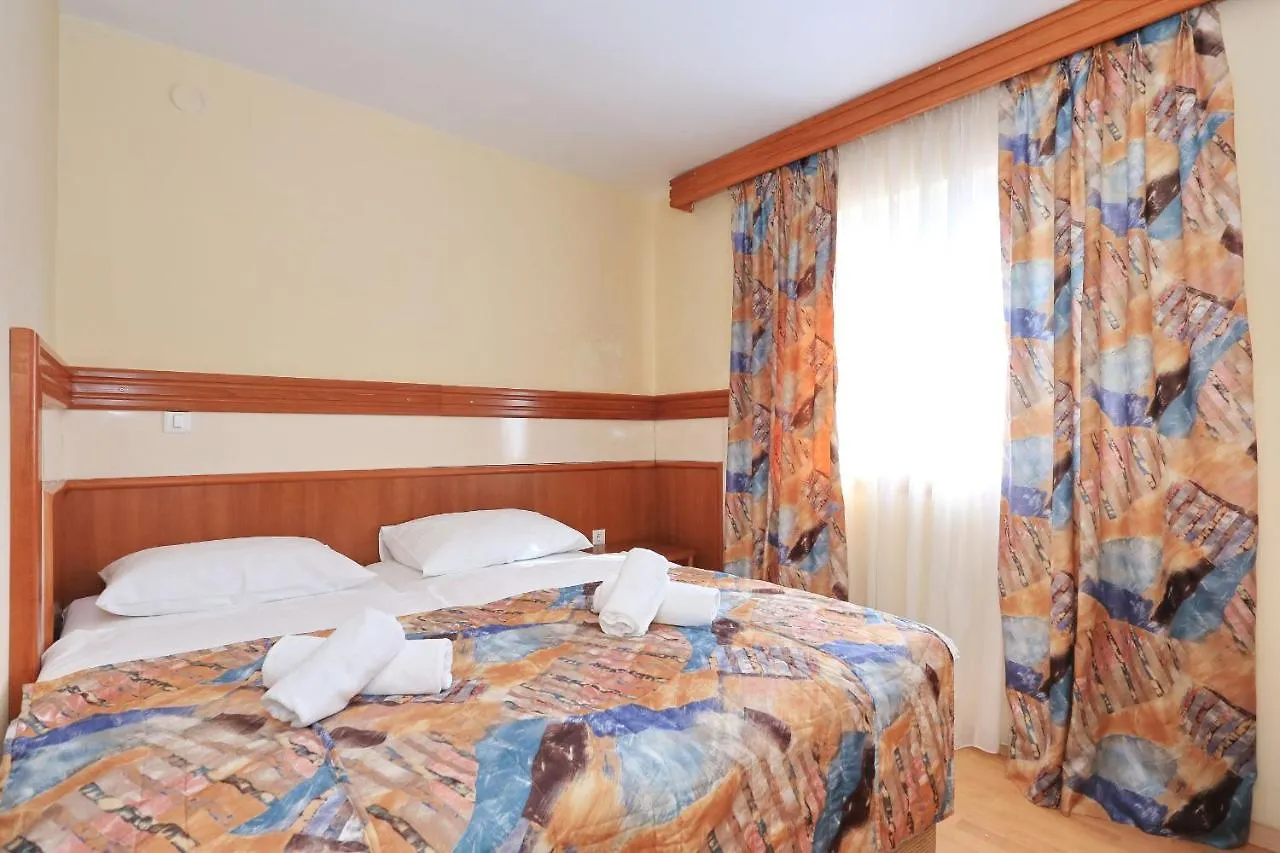 Guest house Villa Tade Debeljak