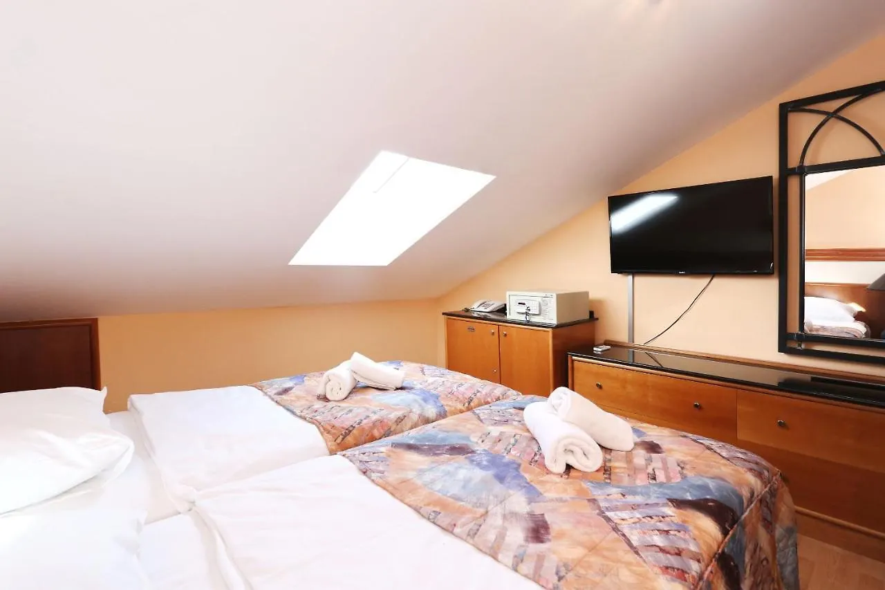 Villa Tade Debeljak Guest house