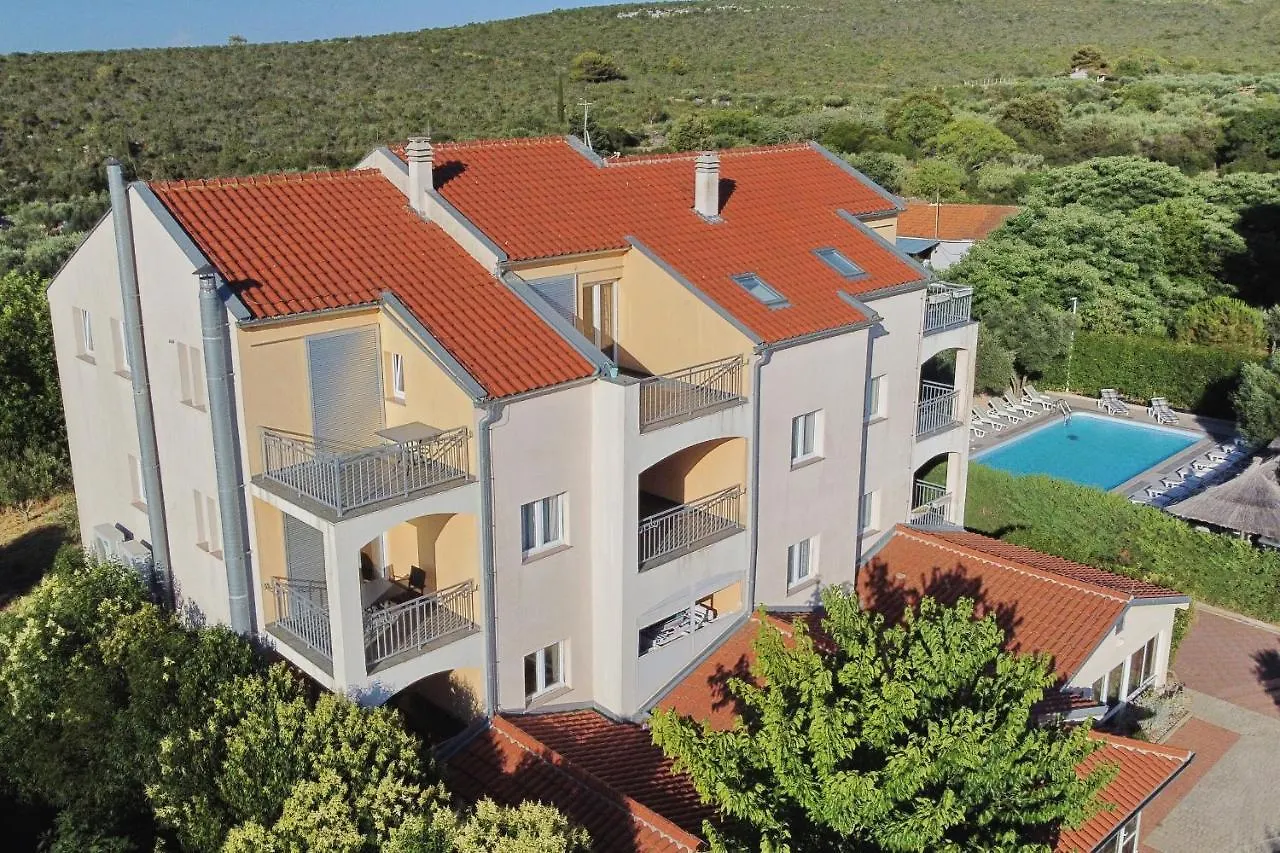 Villa Tade Debeljak